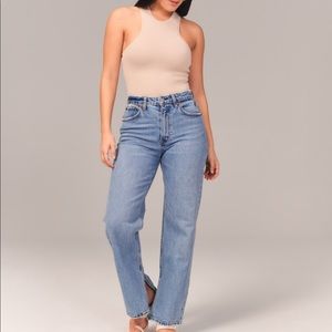 Abercrombie & Fitch Curve Love High Rise 90s Relaxed Jean, 26R, Medium Wash
